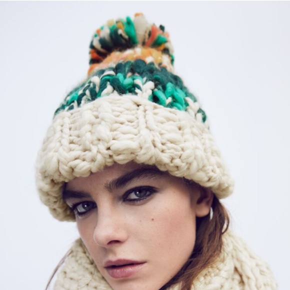 【ZARA】KNIT BEANIE WITH POMPOM POMPOM KNIT HAT SKI COLLECTION - Light blue | ZARA United States